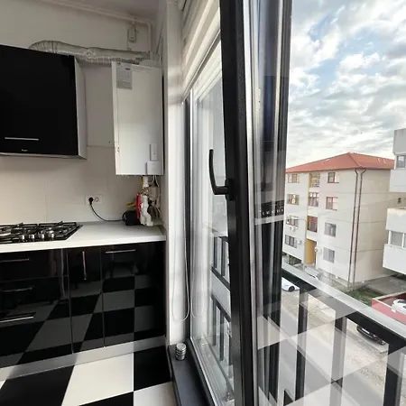Macris Bliss Suits Apartmán *